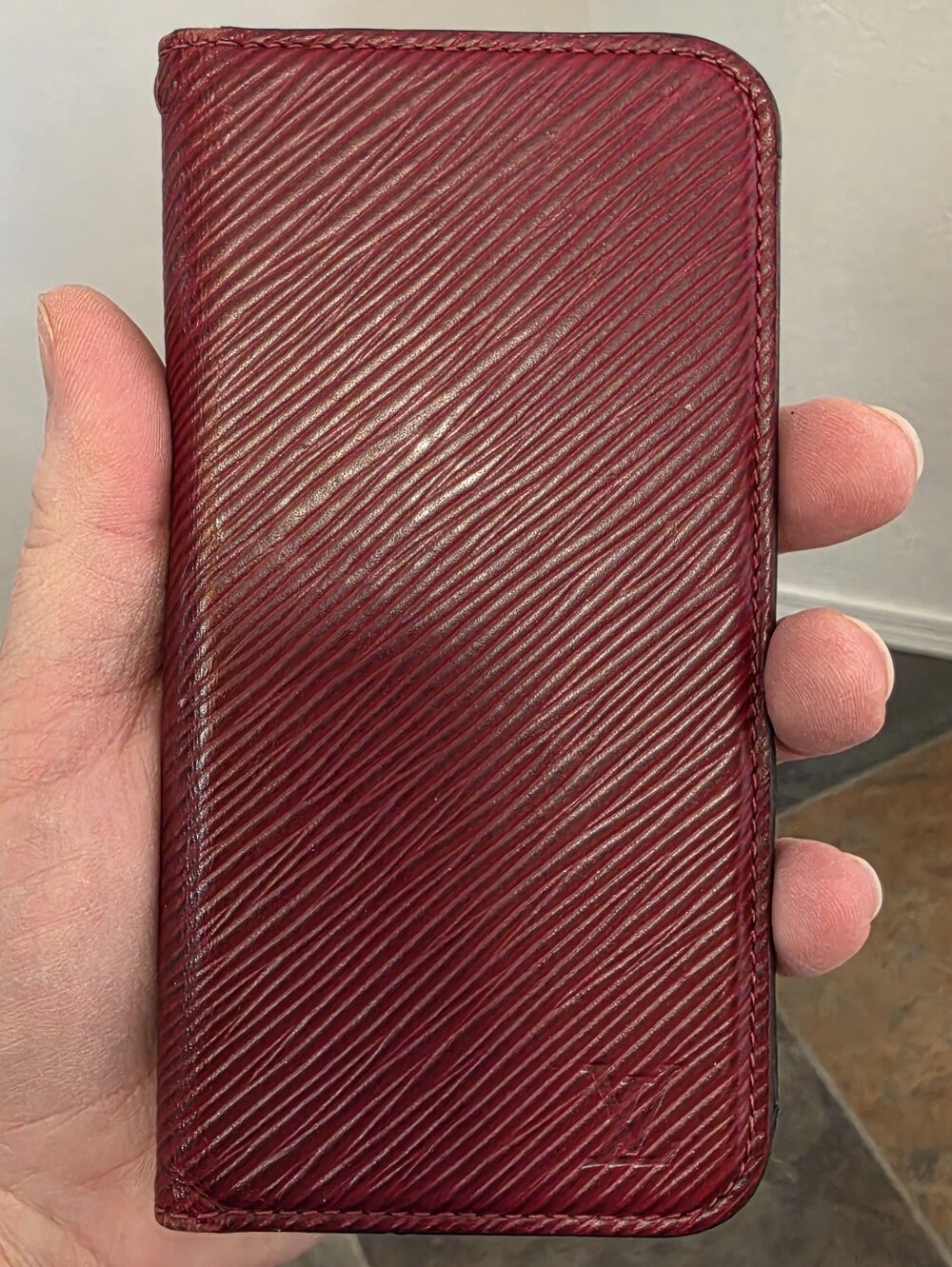 Authentic Louis Vuitton Epi Leather iPhone X & XS Folio Case - Red - MSRP $440